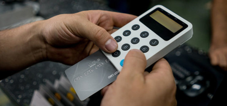 辦POS機要小心！沈市民辦理POS機，說好免費，結(jié)果退不回押金